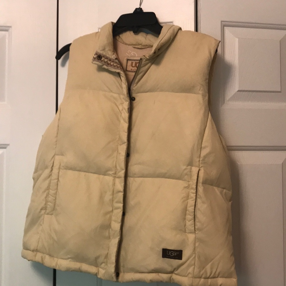 Women’s cream colored vest